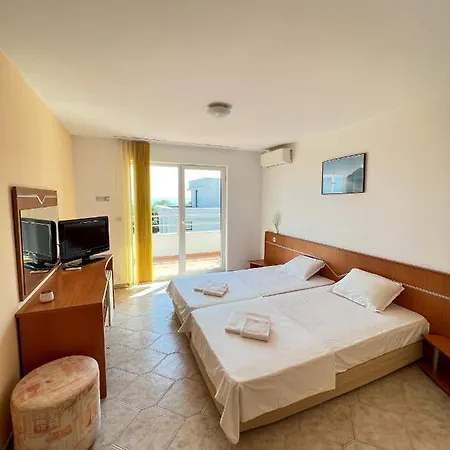 ホテル кристал