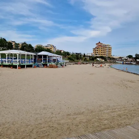 Апартамента Равда Apartment Rawda
